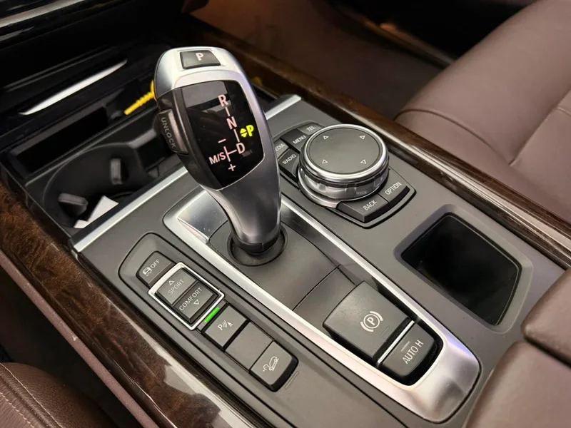 BMW X5 2015 xDrive35i China Limited Edition interior photo 14