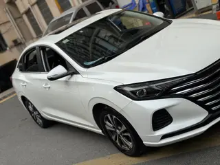 Changan Eado 2021 PLUS 1.6L GDI CVT De élite exterior foto 6