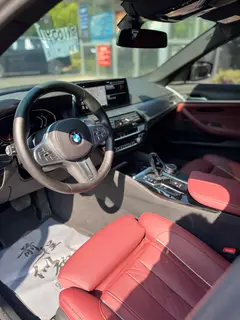 BMW 5 Series 2023 530Li Tipo de lujo M Conjunto deportivo interior foto 9