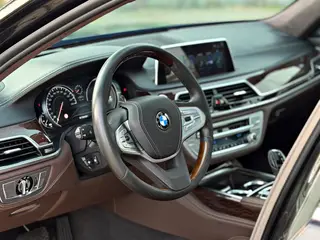 BMW 7 Series 2016 740Li De lujo exterior foto 4