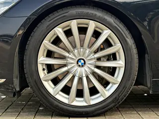 BMW 7 Series 2016 740Li De lujo interior foto 16