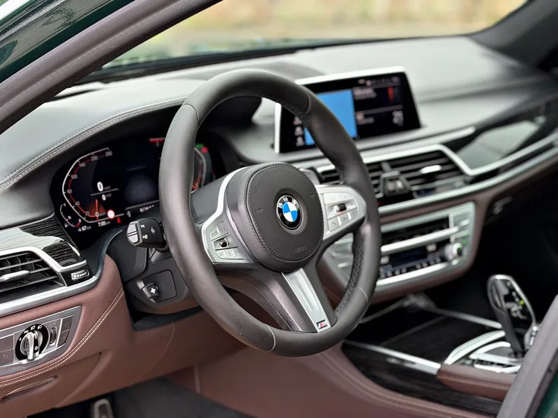 BMW 7 Series 2019 Reforma 740Li Tipo de lujo M Conjunto deportivo exterior foto 4