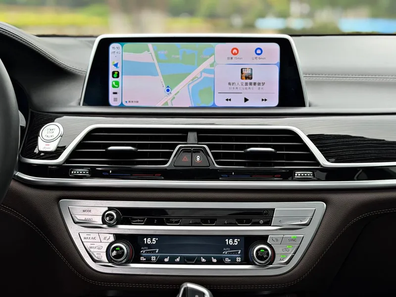 BMW 7 Series 2019 Reforma 740Li Tipo de lujo M Conjunto deportivo exterior foto 10