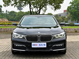 BMW 7 Series 2017 730Li Leading Type exterior photo 2