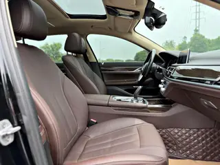 BMW 7 Series 2017 730Li Leading Type interior photo 14