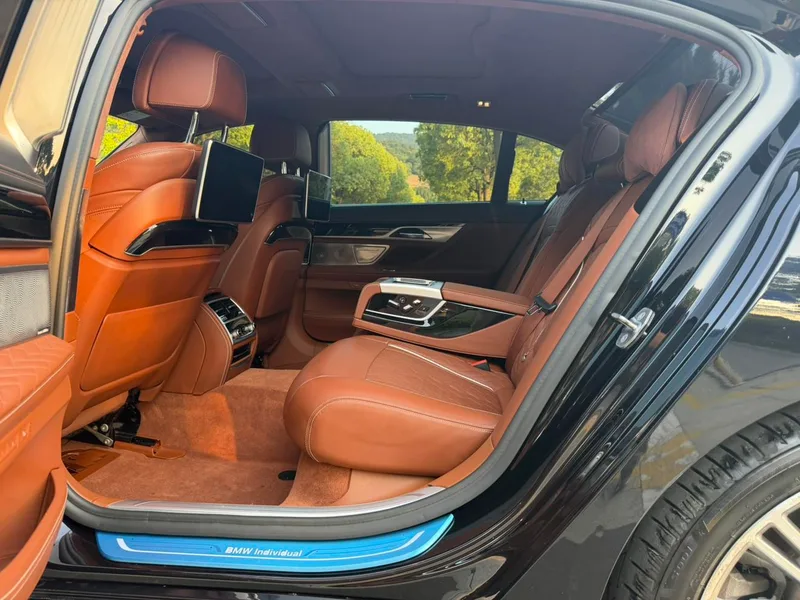 BMW 7 Series 2019 Restyling 740Li xDrive Administrative Luxury Set exterior photo 5