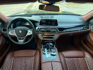 BMW 7 Series 2019 Restyling 740Li xDrive Administrative Luxury Set interior photo 6