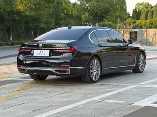 BMW 7 Series 2019 Restyling 740Li xDrive Administrative Luxury Set interior photo 9
