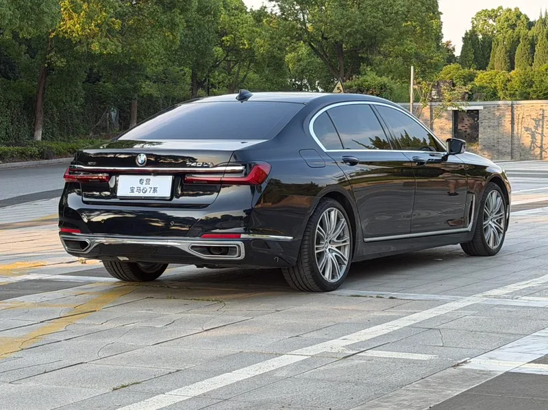 BMW 7 Series 2019 Restyling 740Li xDrive Administrative Luxury Set interior photo 9