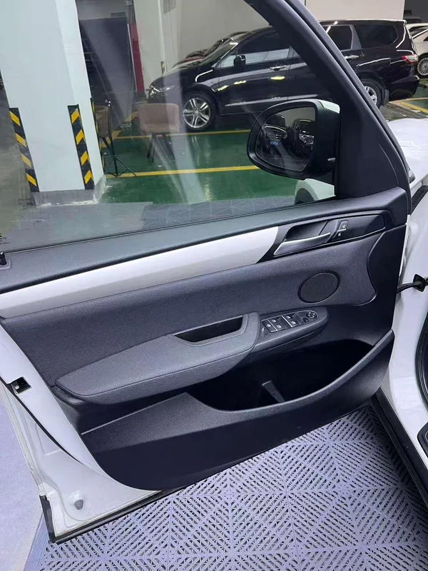BMW X3 2016 sDrive20i interior photo 12