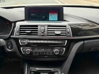 BMW 3 Series 2019 320Li M Conjunto deportivo exterior foto 6