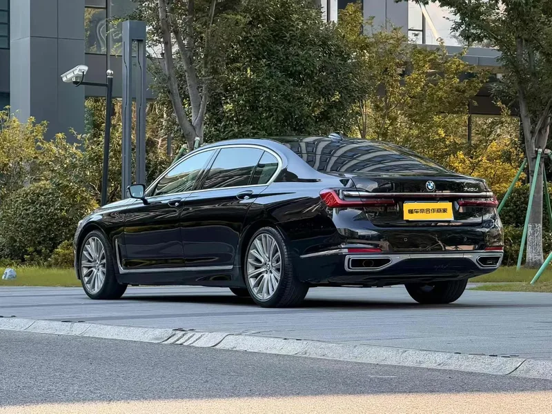 BMW 7 Series 2019 740Li Leading Type Luxury Set interior photo 8