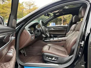 BMW 7 Series 2019 740Li Type de luxe M Ensemble de sport extérieur photo 5
