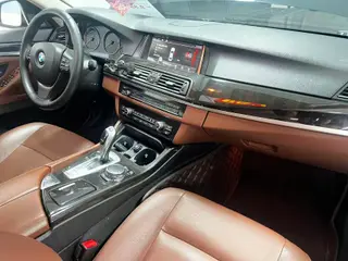 BMW 5 Series 2014 528Li Leader intérieur photo 8