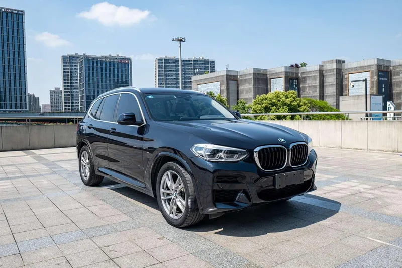 BMW X3 2020 xDrive25i M Sports suit exterior photo 3