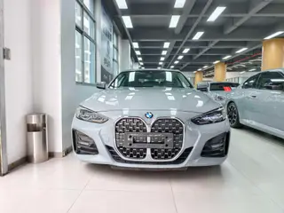 BMW 4 Series 2023 425i M Sports suit exterior photo 2