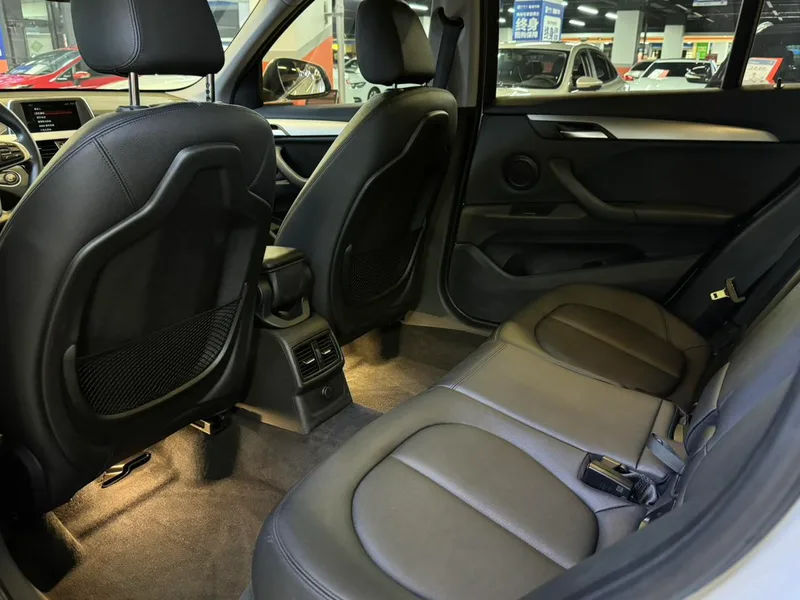 BMW X1 2018 sDrive20Li Leader extérieur photo 7
