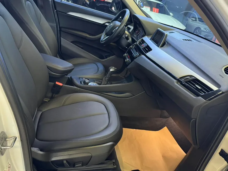 BMW X1 2018 sDrive20Li Leader intérieur photo 11