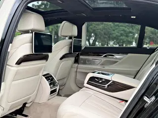 BMW 7 Series 2016 750Li xDrive Five-seater version exterior photo 7