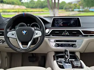 BMW 7 Series 2016 750Li xDrive Five-seater version exterior photo 8