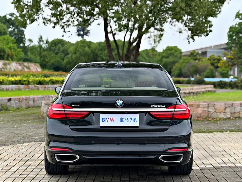 BMW 7 Series 2016 750Li xDrive Five-seater version interior photo 19