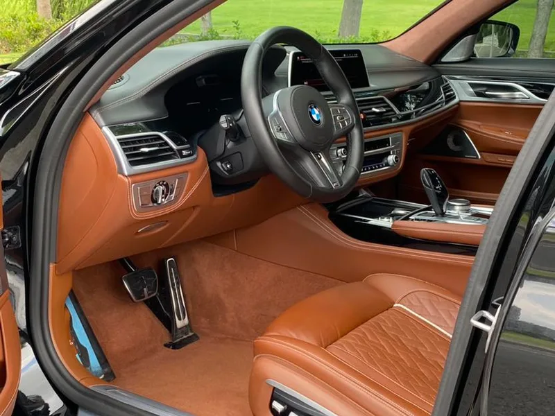 BMW 7 Series 2019 740Li xDrive Административный тип M Спортивный костюм экстерьер фото 5