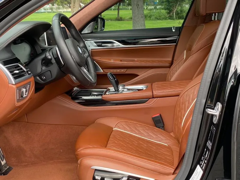 BMW 7 Series 2019 740Li xDrive Административный тип M Спортивный костюм экстерьер фото 6