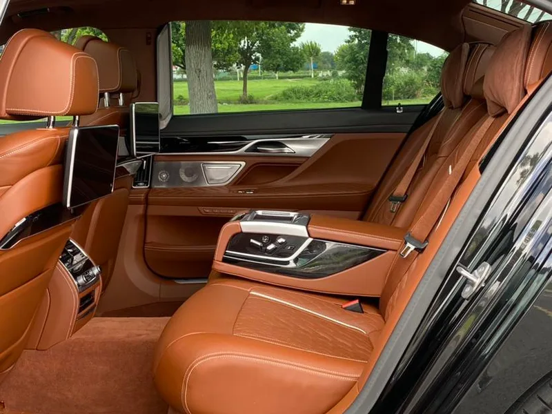 BMW 7 Series 2019 740Li xDrive Административный тип M Спортивный костюм экстерьер фото 8
