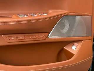 BMW 7 Series 2019 740Li xDrive Административный тип M Спортивный костюм экстерьер фото 9
