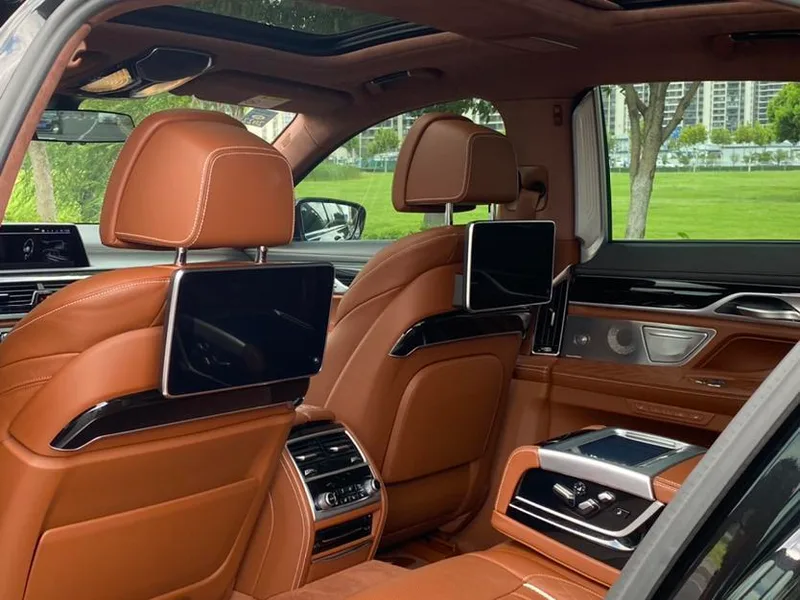 BMW 7 Series 2019 740Li xDrive Административный тип M Спортивный костюм интерьер фото 13