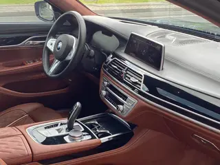 BMW 7 Series 2019 740Li xDrive Административный тип M Спортивный костюм интерьер фото 15