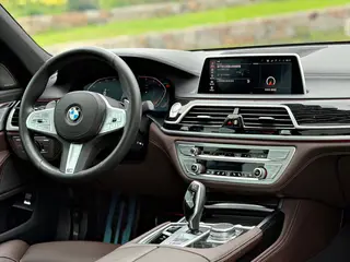 BMW 7 Series 2021 730Li M Sports suit interior photo 11