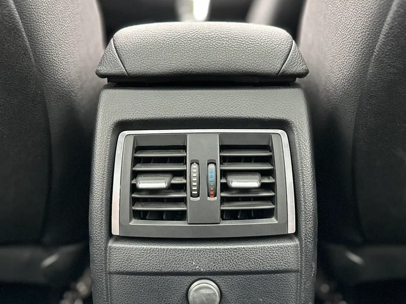 BMW 3 Series GT 2020 320i M Sports suit interior photo 20