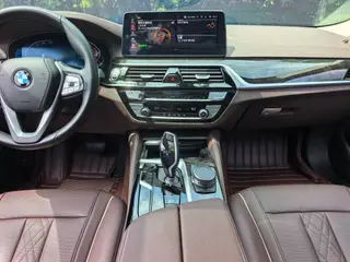 BMW 5 Series 2022 Deuxième lifting 525Li Ensemble de luxe intérieur photo 17