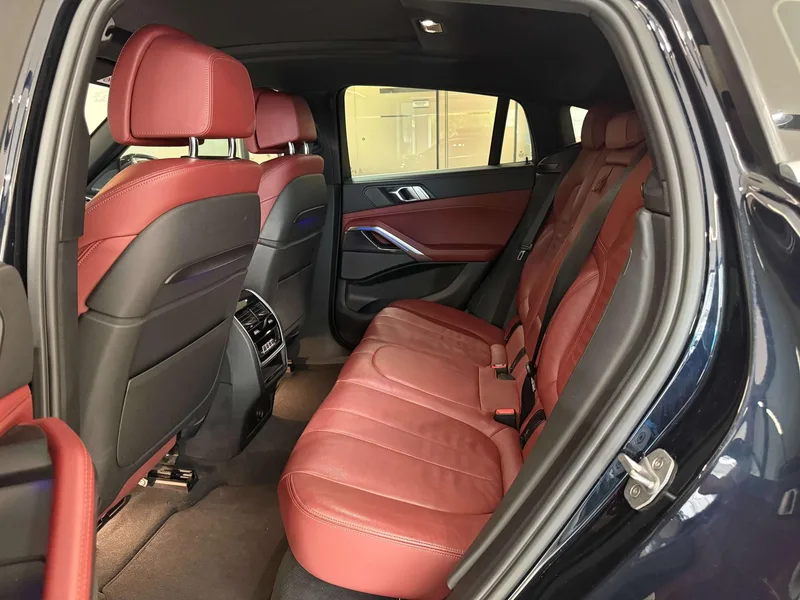 BMW X6 2020 xDrive40i Premium Class M Sports suit interior photo 9