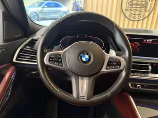 BMW X6 2020 xDrive40i Premium Class M Sports suit interior photo 12
