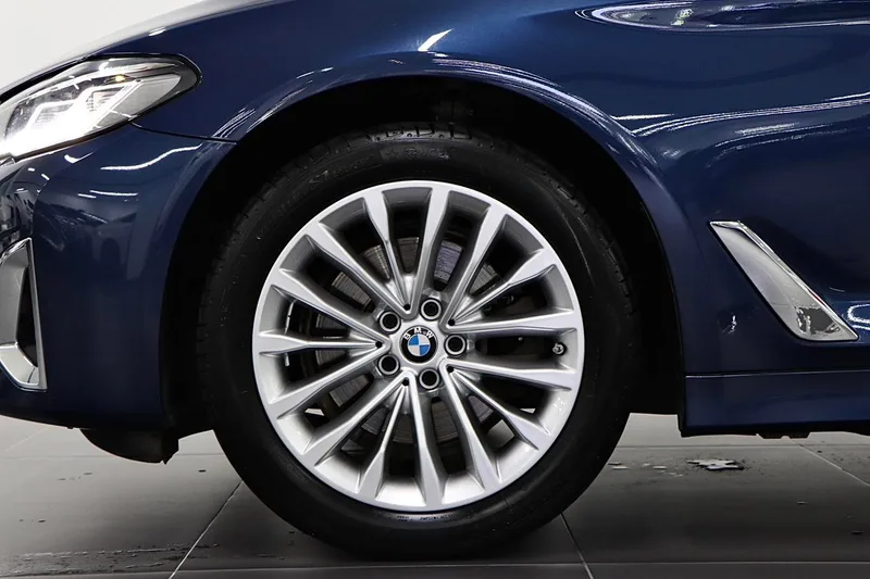BMW 5 Series 2021 Модификация 525Li Роскошный набор экстерьер фото 8