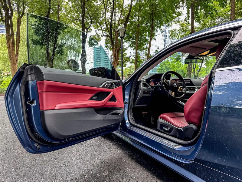 BMW 4 Series 2022 425i M Sports suit interior photo 12
