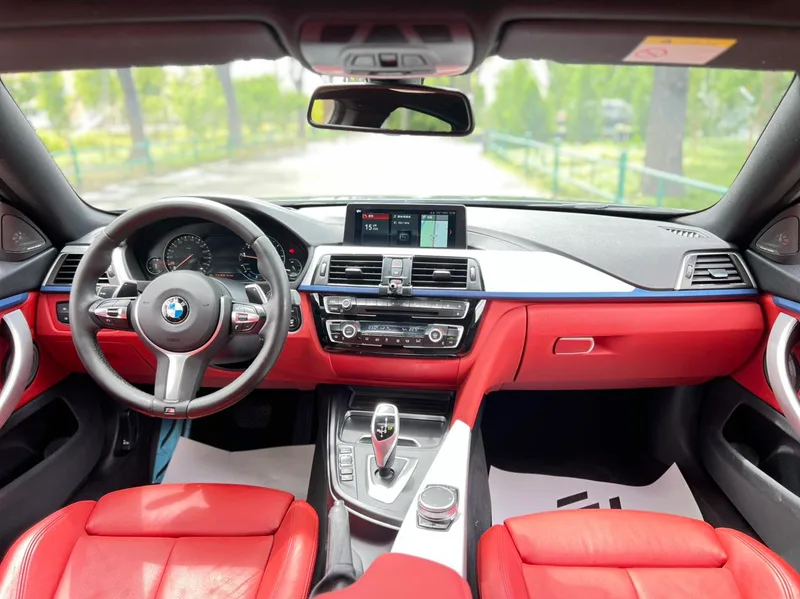 BMW 4 Series 2020 425i Gran Coupe M Sports Obsidian Night Edition interior photo 14