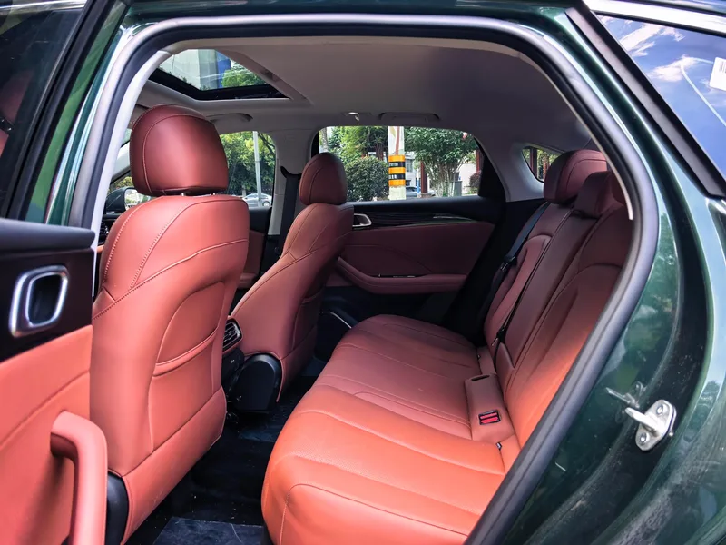 Geely Emgrand 2026 5th Gen 1.5T DCT Flagship exterior photo 9