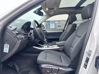BMW X3 2016 sDrive20i intérieur photo 8