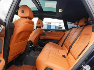BMW 6 Series GT 2020 630i M Conjunto deportivo interior foto 8