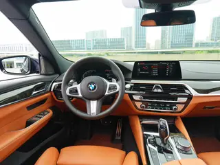 BMW 6 Series GT 2020 630i M Conjunto deportivo interior foto 12