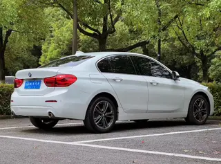 BMW 1 Series 2020 120i Fashionable exterior photo 5