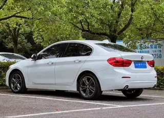 BMW 1 Series 2020 120i Fashionable exterior photo 7