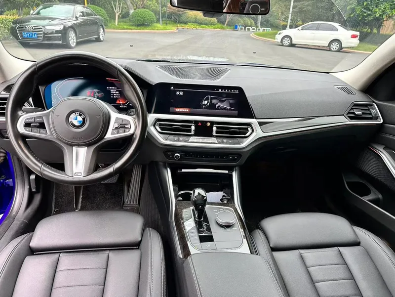 BMW 3 Series 2020 325Li M Sports suit interior photo 6