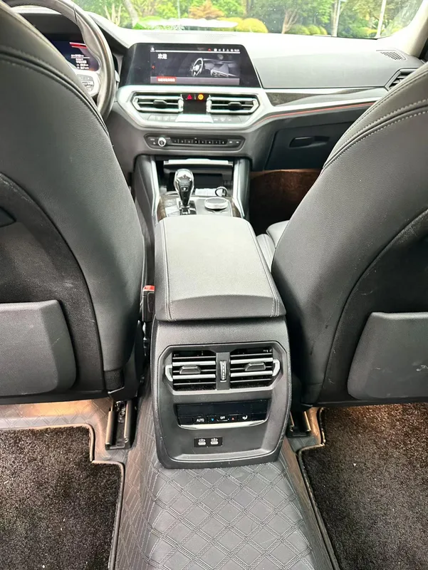 BMW 3 Series 2020 325Li M Sports suit interior photo 7