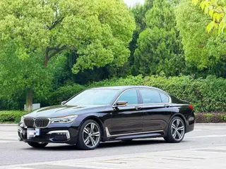 BMW 7 Series 2018 740Li xDrive Premium Class M Sports suit exterior photo 1