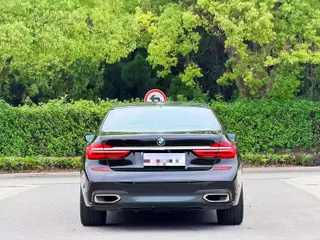 BMW 7 Series 2018 740Li xDrive Premium Class M Sports suit exterior photo 5