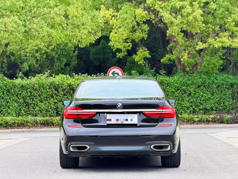 BMW 7 Series 2018 740Li xDrive Premium Class M Sports suit exterior photo 5